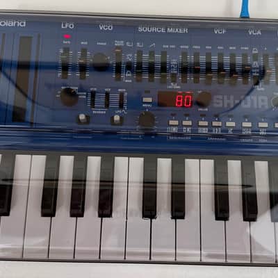 Roland SH-01A 2017 - BLUE w/KM25 keyboard + Decksaver image 13