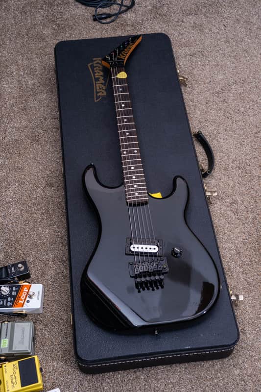 Kramer Baretta 1987 - Black - with case image 1