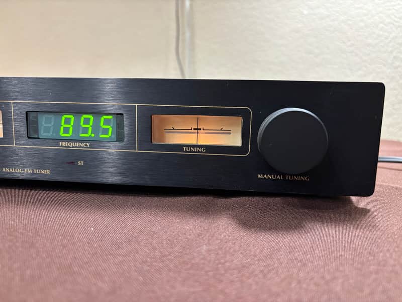 Magnum Dynalab FT-11 w/Remote 1990's - Black Anodized Aluminum