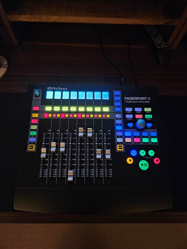 PreSonus FaderPort 8 USB DAW Control Surface 2017 - Present - Black image 1