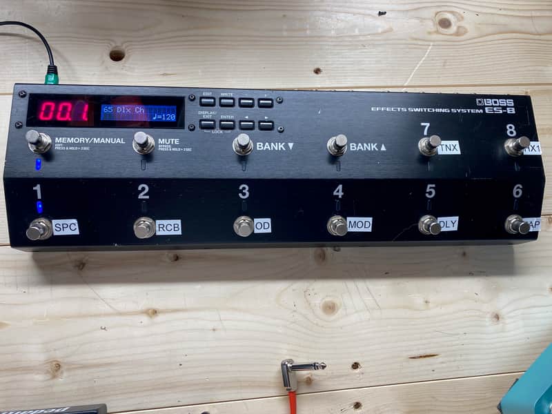 Boss ES-8 Effects Switching System | Reverb Canada