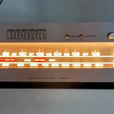 Luxman T-4 'ACCUTOUCH' AM/FM Tuner · Stunning Condition w/ Original Box and Manual !!! image 4