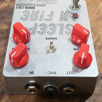 NEW! Swan Electric Audio Sleep in Fire Distortion Pedal 2024 Canada image 4