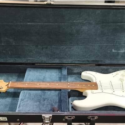 Fender Stratocaster 2022 Polaris White image 16