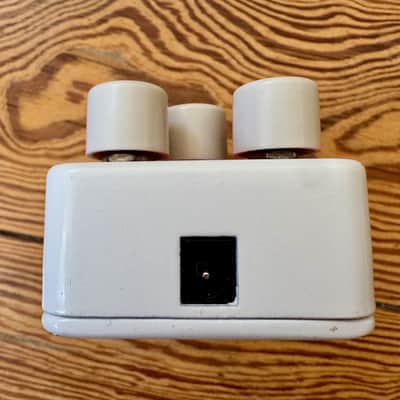 Electro-Harmonix Nano POG Polyphonic Octave Generator image 7