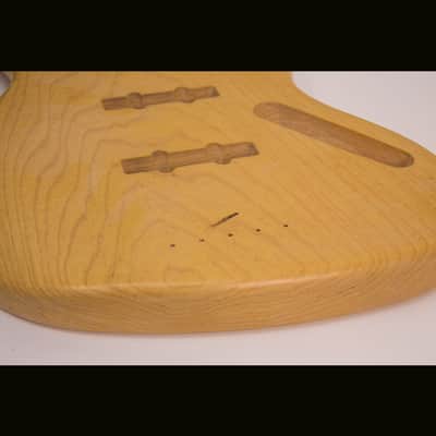 Guitar Mill J-Style Bass Body / 1 Piece Swamp Ash / 4 lbs. 2 oz. / Nitrocellulose "Vintage Amber" Satin / 'Closet Clean' w/ Lacquer Checking (#GIN-4116) image 3