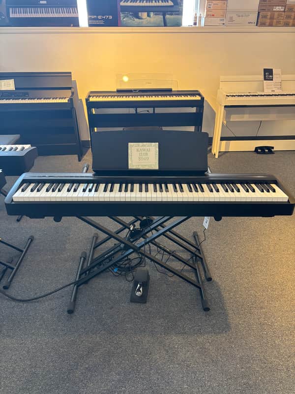 Kawai ES120 88-key Digital Piano with Speakers image 1