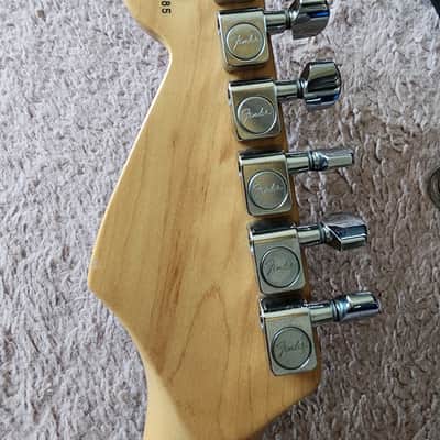 Fender Stratocaster Lonestar 1997 - Shoreline Gold image 6