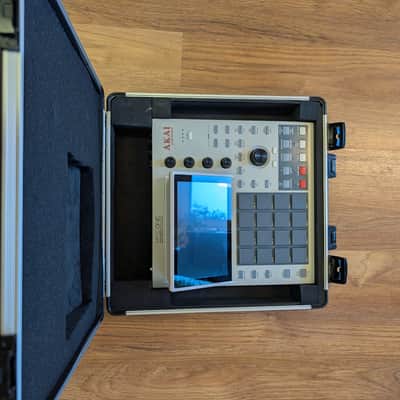 Unique Akai MPC One Retro Edition - With screen mod image 3