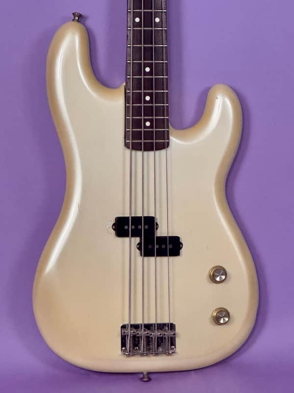 Fender Precision Bass Boxer Series Made in Japan 1986 - Frost White Metallic image 1