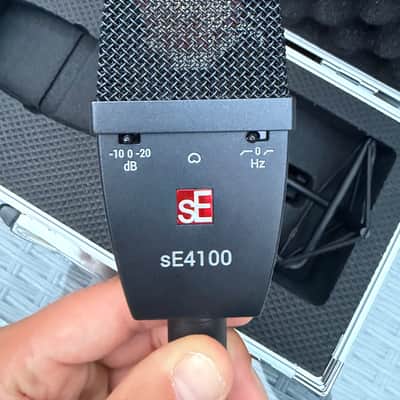 sE Electronics SE4100 Large Diaphragm Cardioid Condenser Microphone 2024 - Present - Black image 2
