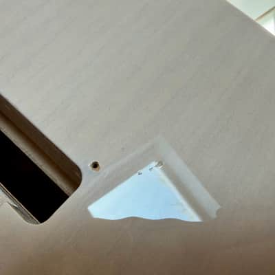 Allparts Stratocaster body - see through blonde image 8