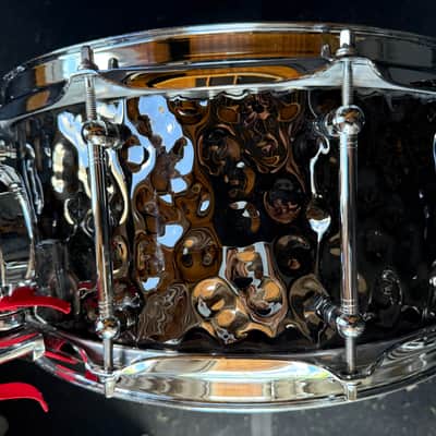 Premier Beatmaker/Modern Classic Black Chrome Hammered Brass 14x7 Snare Drum image 5