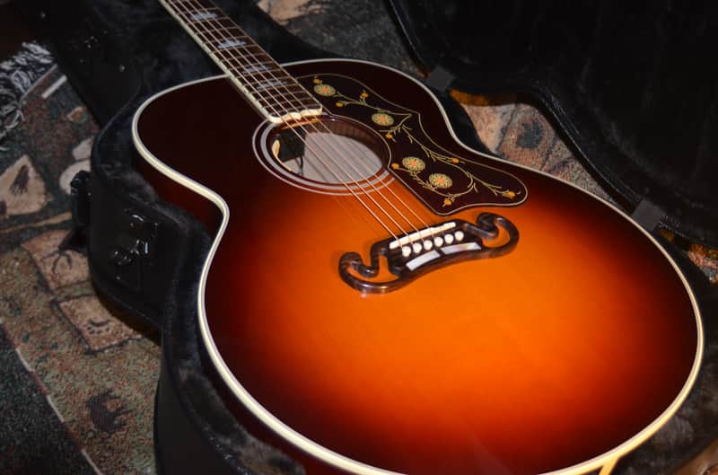 Gibson SJ-200 Standard 2020 - Present - Autumnburst