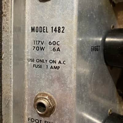 Silvertone Model 1482 5-Watt 1x12 Guitar Combo 1960s - Black image 7