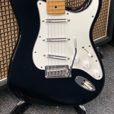 Fender American Standard Stratocaster 1986 - 2000 | Reverb