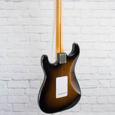 Fender 70th Anniversary American Vintage II 1954 Stratocaster image 5