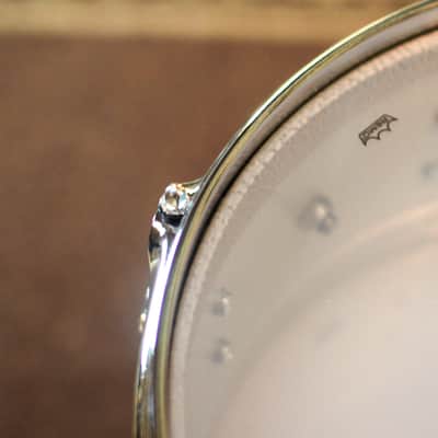 DW 5.5x13 Collector's 3mm Wrinkle Coat Aluminum Snare Drum - DRVA5513SVC image 6