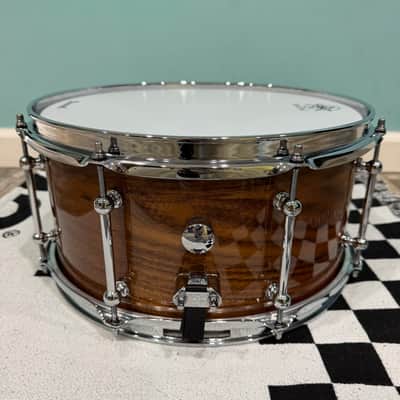 Dunnett Classic Stereoply 8 lug Acacia 7x14" Snare Drum image 4