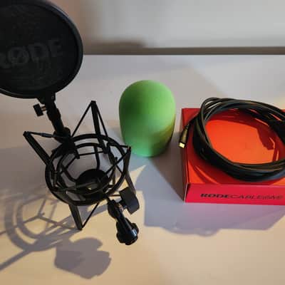 RODE NT1 5th Generation Cardioid Condenser Microphone 2023 - Present - Black image 6