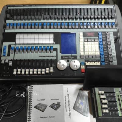 Avolites Pearl 2008 Moving Light Controller Lighting Console in Flightcase image 2