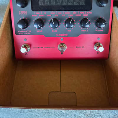 IK Multimedia AmpliTube X-Drive Guitar Pedal Stomp Distortion EQ Boost w Power Supply image 2