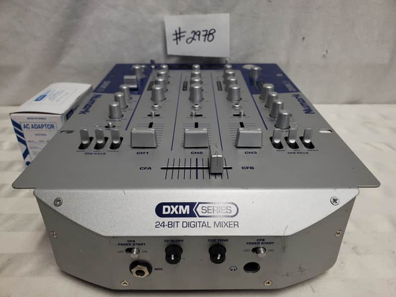 NUMARK DXM-09 3 CHANNEL DJ MIXER #2978 GOOD WORKING CONDITION DJ