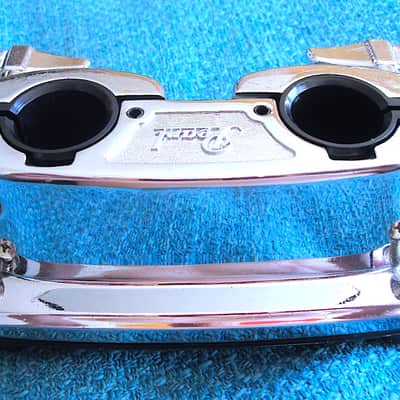Pearl BB3 Bass Drum Bracket 2010s - Chrome image 3