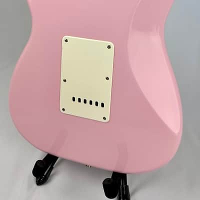 2023 Squier FSR Classic Vibe 60s HSS Stratocaster in Shell Pink image 3
