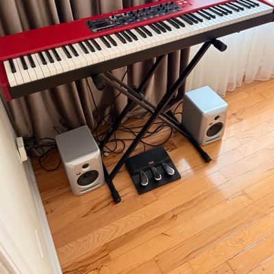 Nord Piano 4 88keys - Red image 4