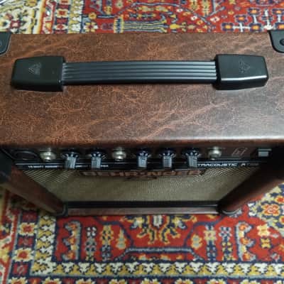 Behringer AT108 Ultracoustic 1x8 Combo Amp image 3