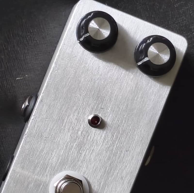 Tonevo Mid Boost Pedal Based on Fender Eric Clapton Mid Boost Tone, price include the import duty for US buyer image 1