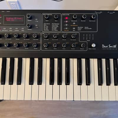 Dave Smith Instruments Prophet 08 PE 61-Key 8-Voice Polyphonic Synthesizer 2009 - 2015 - Black with Wood Sides image 4