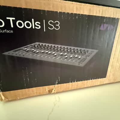 Avid S3 Control Surface and Dock S3 2020 - black image 8