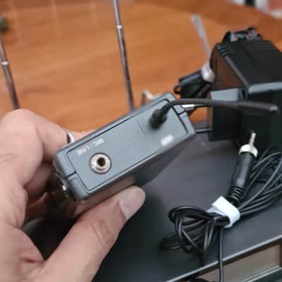 Sennheiser Diversity Receiver EM 300+SK300 Transmitter image 9