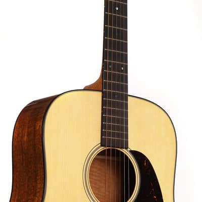 Martin Custom Shop Dreadnought 18 Style Adirondack Spruce and Flamed Mahogany 2025 image 3