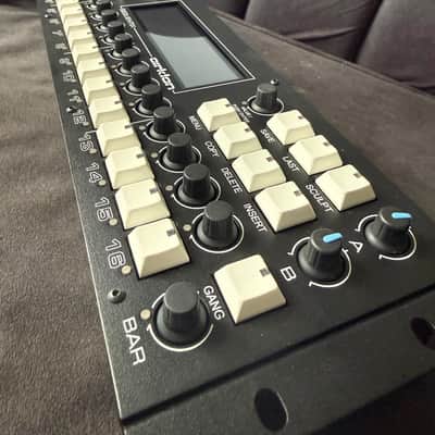 Sequentix Cirklon V2 + CVIO + Breakout Box & Cable - Like New imagen 6