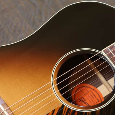 MINTY! 2010 Gibson Advanced Jumbo Acoustic Guitar Vintage Sunburst + OHSC image 7