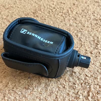 Sennheiser SKP 500 G4 Plug-On Wireless Transmitter (Freq.Range: Bw 626-698 MHz) image 4