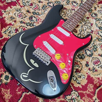 *NEW OLD STOCK* 2010 Fender Japan Disney Official Mickey Mouse Stratocaster ST-Mickey D-120, 1 of 100, MIJ image 7