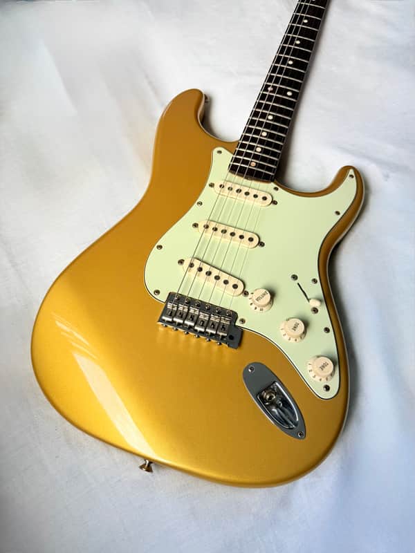 Fender Classic Player ’60s Stratocaster – Limited Edition Aztec Gold (1 of 250 Worldwide) image 1