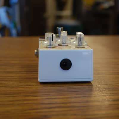 Rock Stock  Raven V2 White image 5