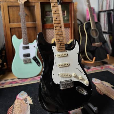 Vintage Squier Stratocaster 1980s image 2