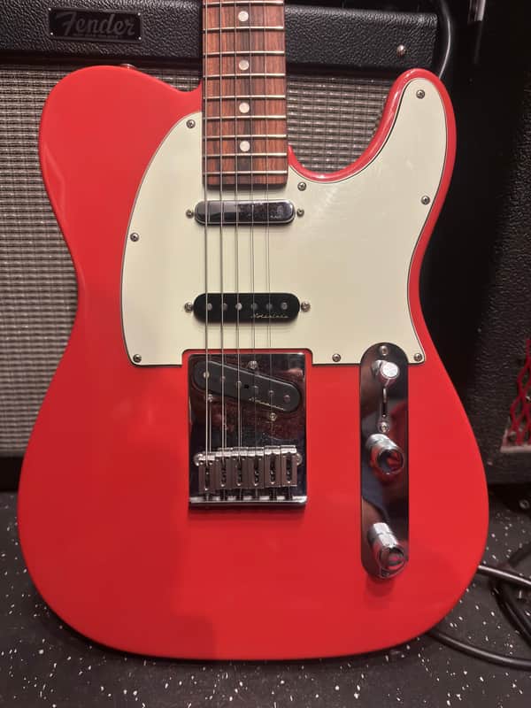 Fender Deluxe Nashville Telecaster with Pau Ferro Fretboard 2018 - 2021 - Fiesta Red