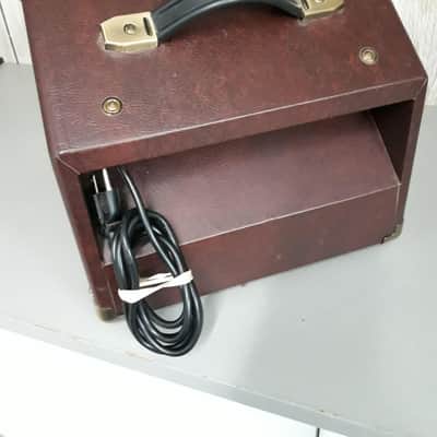 Acoustic A15V Amplifier - Consignment image 3