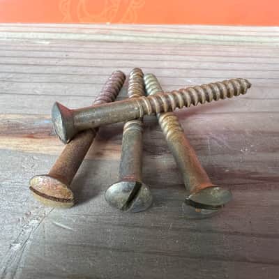 Real Life Relics Fender® Sized Replacement Aged Nickel Slotted Neck Plate Screws Set of 4    [Y7]