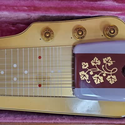 Gibson Ultratone 6 Lap Steel 1950s with hardcase image 4
