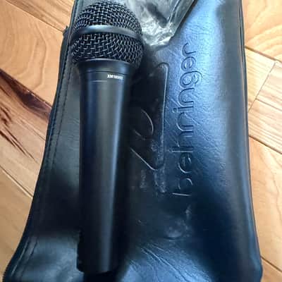 Behringer XM1800S Handheld Supercardioid Dynamic Vocal Microphone with On / Off Switch 2010s - Black image 1