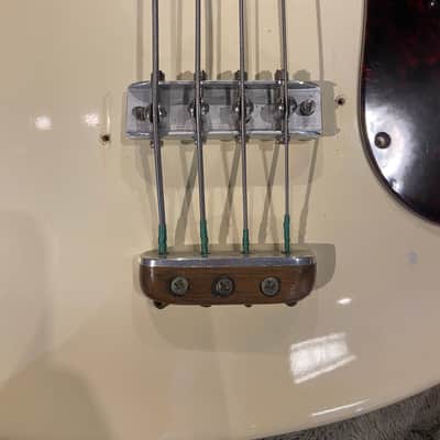 Mosrite Ventures Bass 1964 - Pearl White image 20