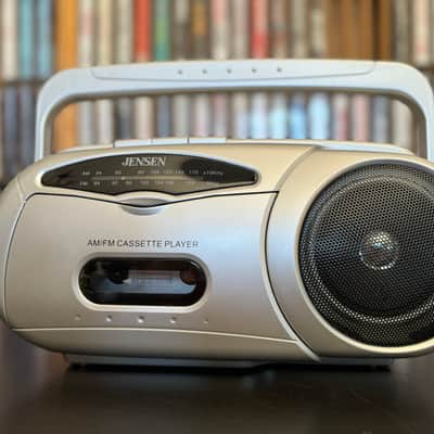 Jensen MCP-150 Portable Cassette Player image 2
